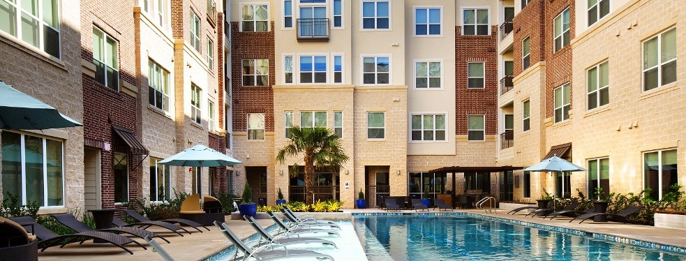 District at Greenbriar Apartments reviews | 4100 Greenbriar Drive - Houston TX