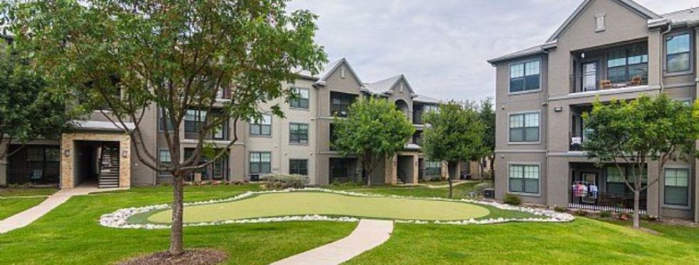Bell Stonebriar Apartments reviews | 5250 Town and Country Boulevard - Frisco TX