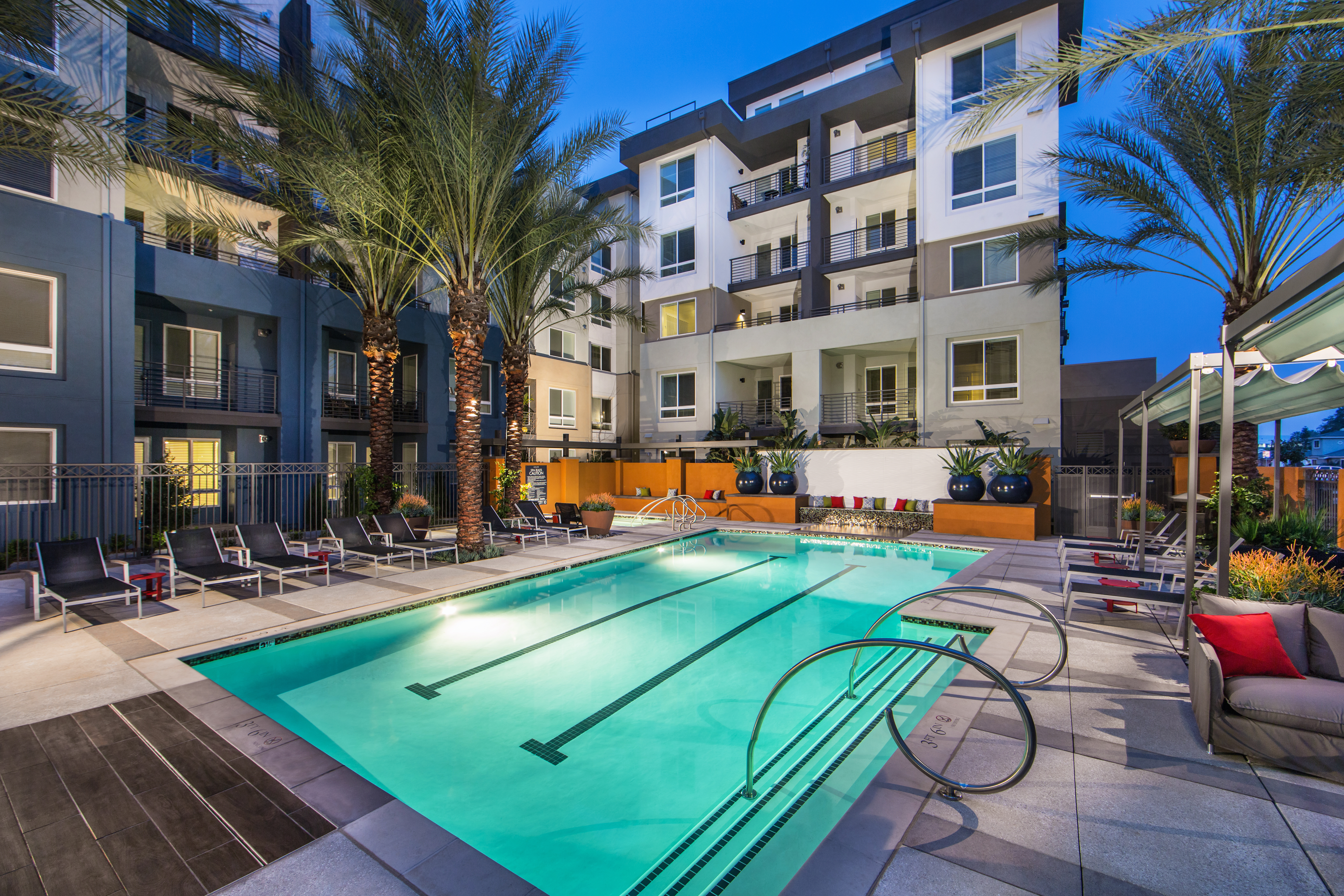 Bell South Bay Apartments reviews | 11622 Aviation Blvd - Inglewood CA