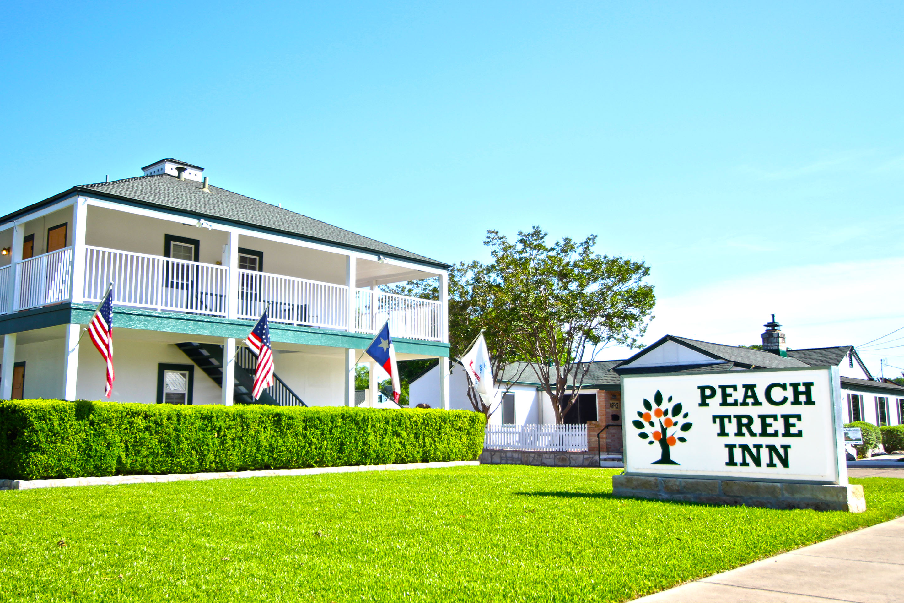Peach Tree Inn & Suites reviews | 401 S Washington St - Fredericksburg TX