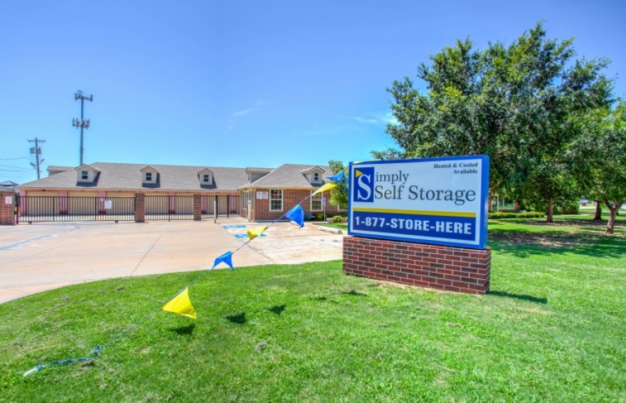 Simply Self Storage reviews | 2900 Northwest Grand Boulevard - Oklahoma City OK