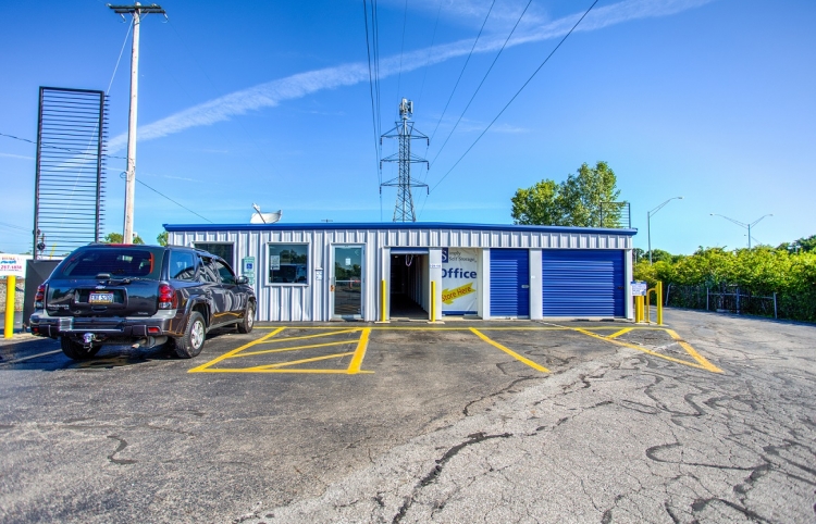 Simply Self Storage reviews | 810 E Cooke Rd - Columbus OH