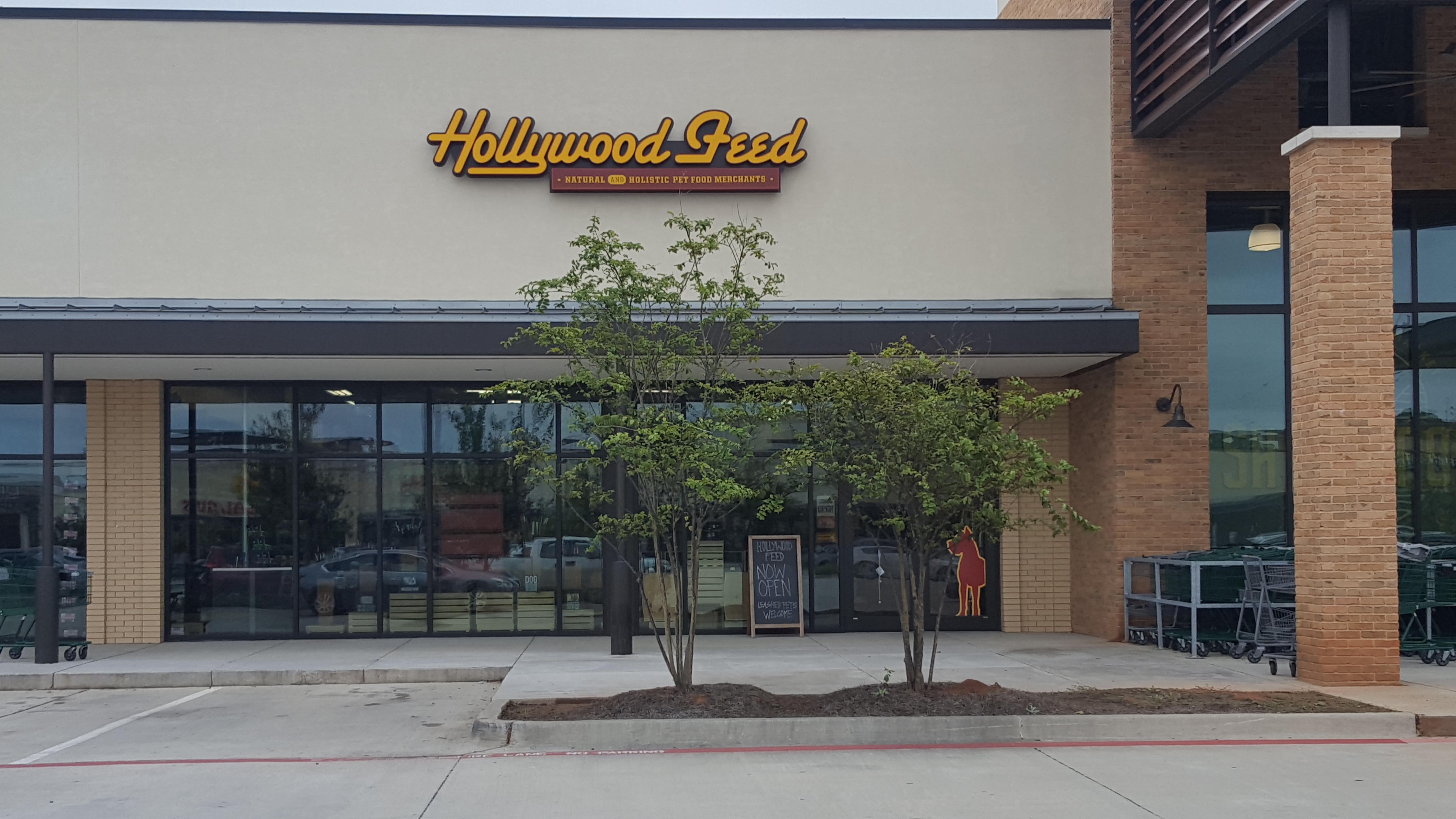 Hollywood Feed reviews | 1384 E 70th St - Shreveport LA