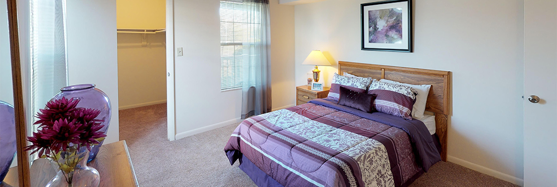 Crystal Lake Apartments reviews | 5535 E Virginia Beach Blvd - Norfolk VA