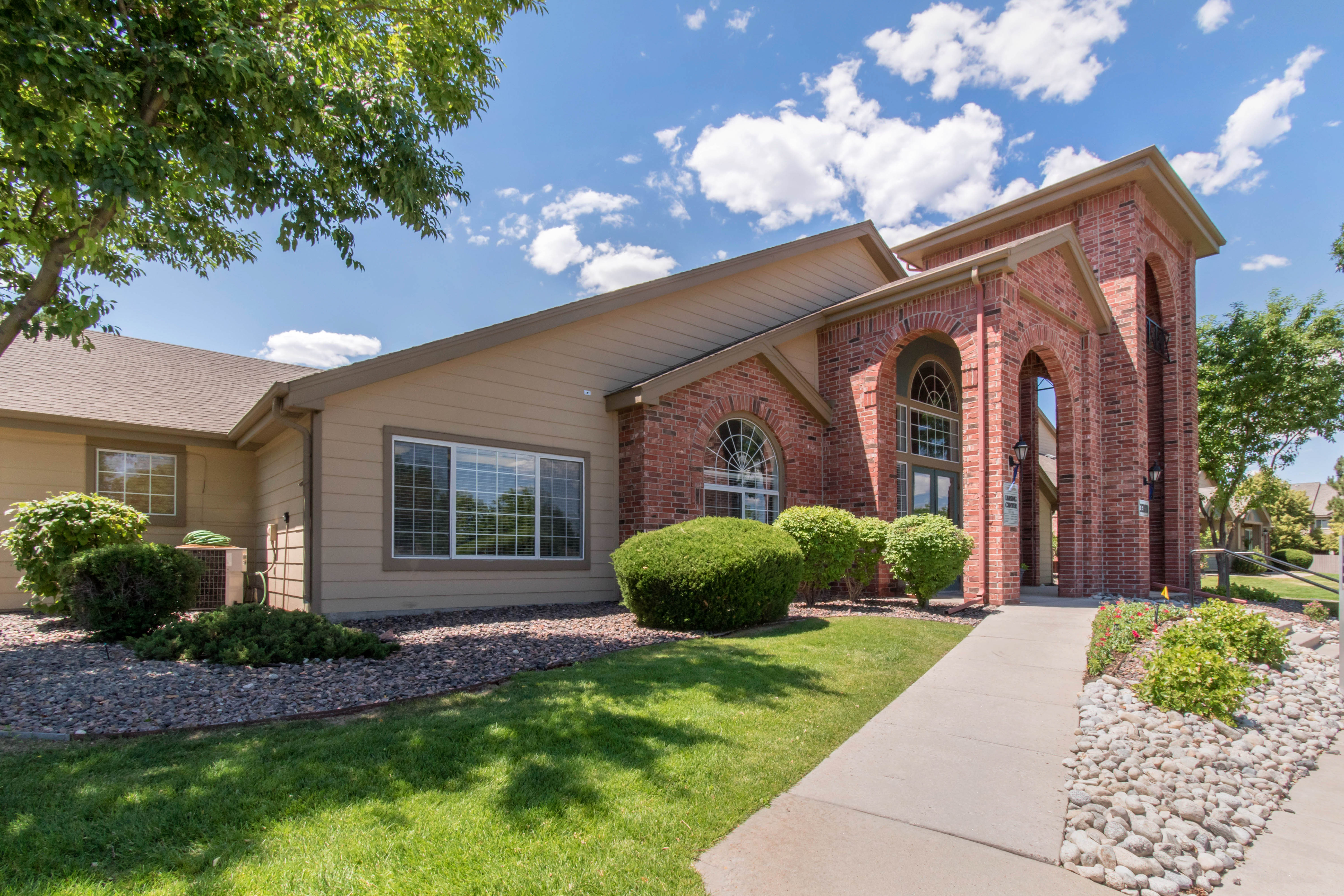 ARIUM at Highlands Ranch reviews | 3380 E County Line Rd - Highlands Ranch CO
