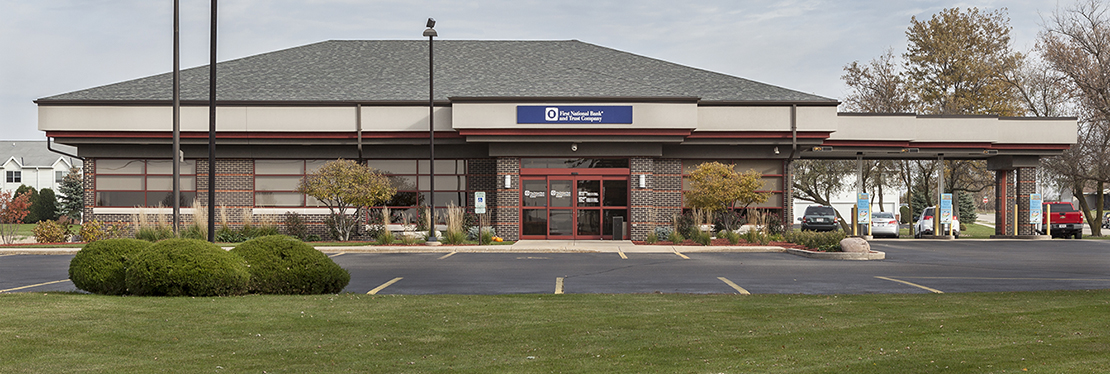 First National Bank and Trust reviews | 500 Peck Ave - Clinton WI